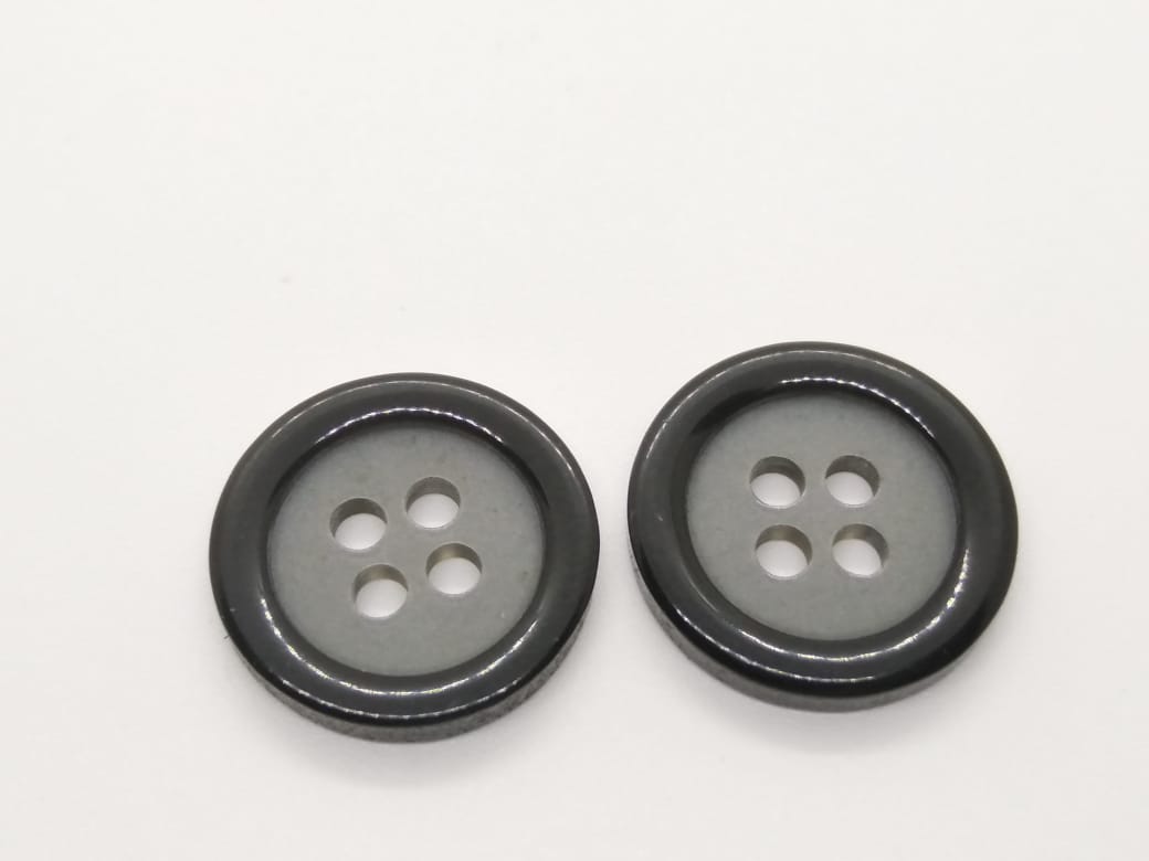 0PMR04230458 NEGRO BOTONES SUPERIBO 1