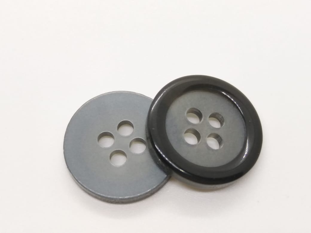 0PMR04230458 NEGRO BOTONES SUPERIBO 2